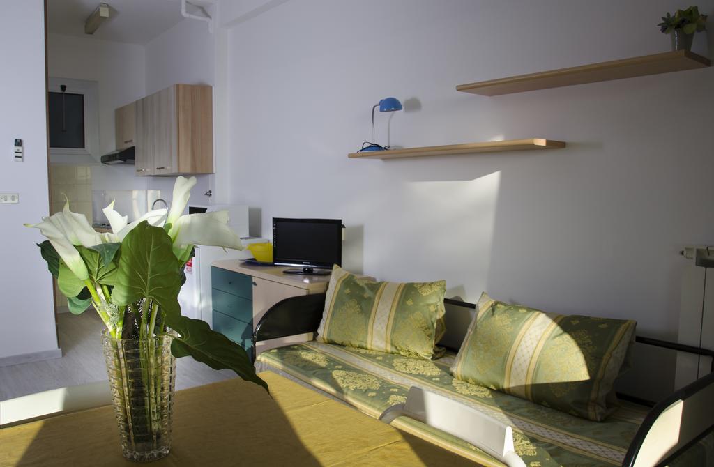 Residence Costa Templada Ventimiglia Kamer foto