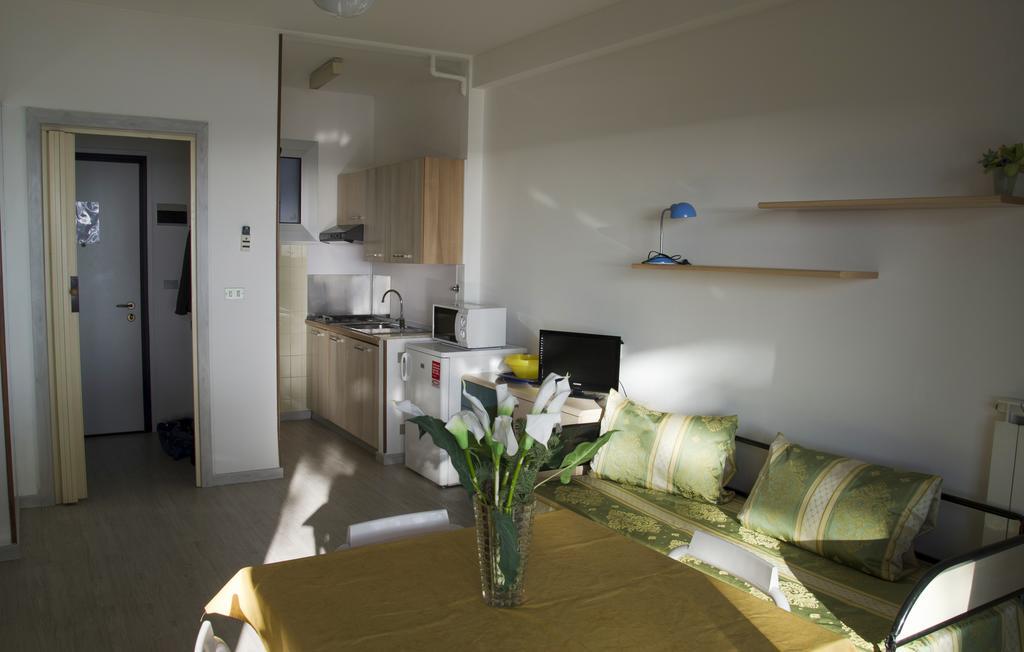 Residence Costa Templada Ventimiglia Kamer foto