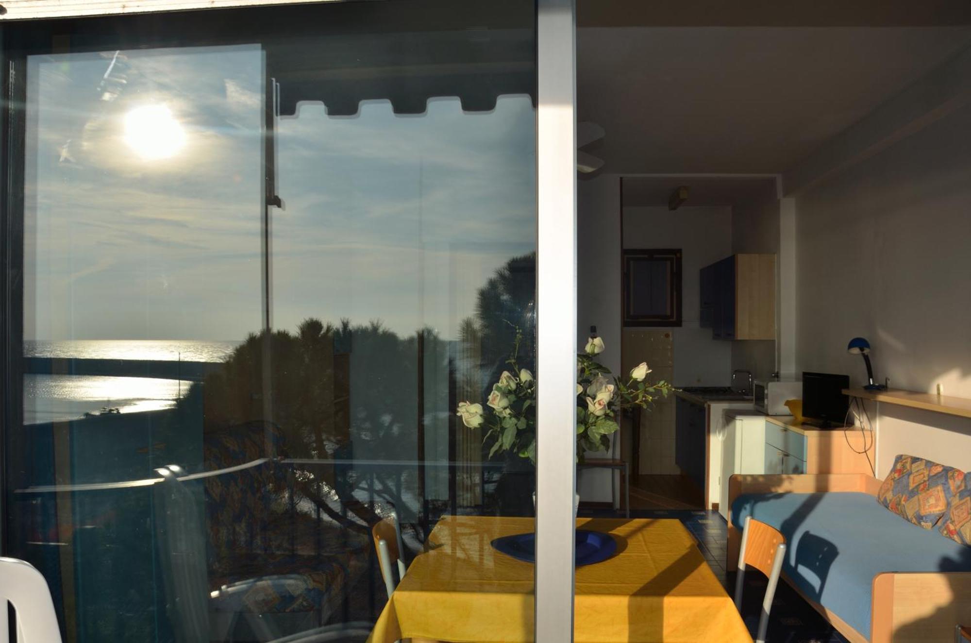 Residence Costa Templada Ventimiglia Buitenkant foto