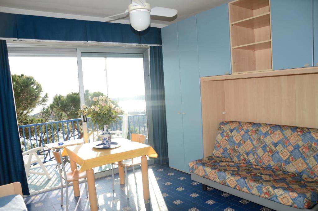 Residence Costa Templada Ventimiglia Kamer foto