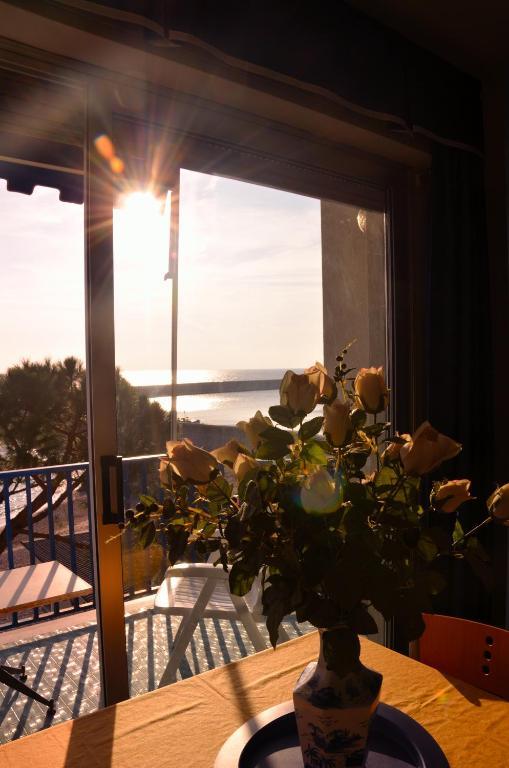 Residence Costa Templada Ventimiglia Kamer foto